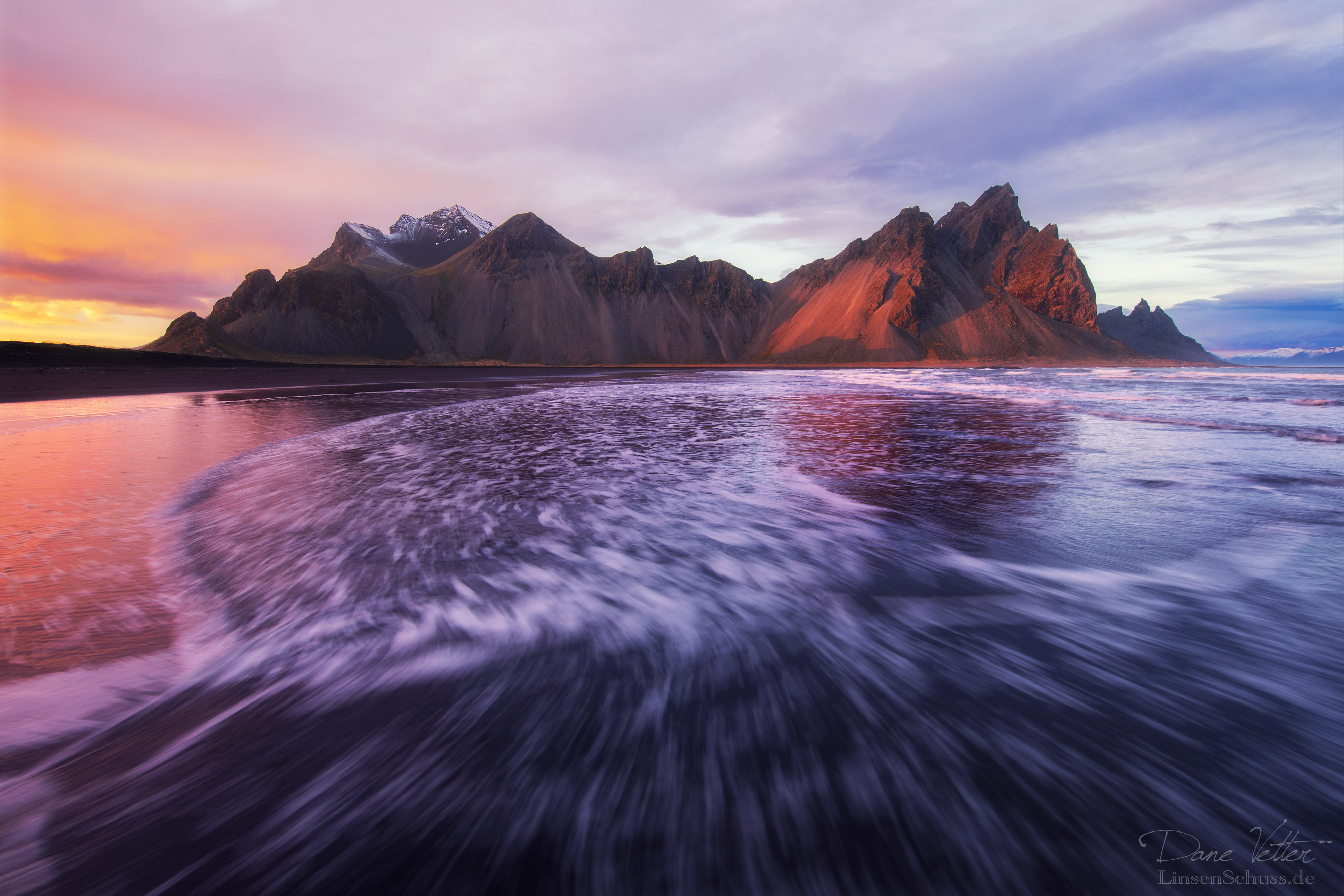 Die letzten Sonnenstrahlen am Vestrahorn